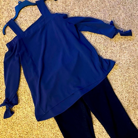 NWOT💙Rich Royal Blue Cold Shoulder Blouse - Picture 15 of 15